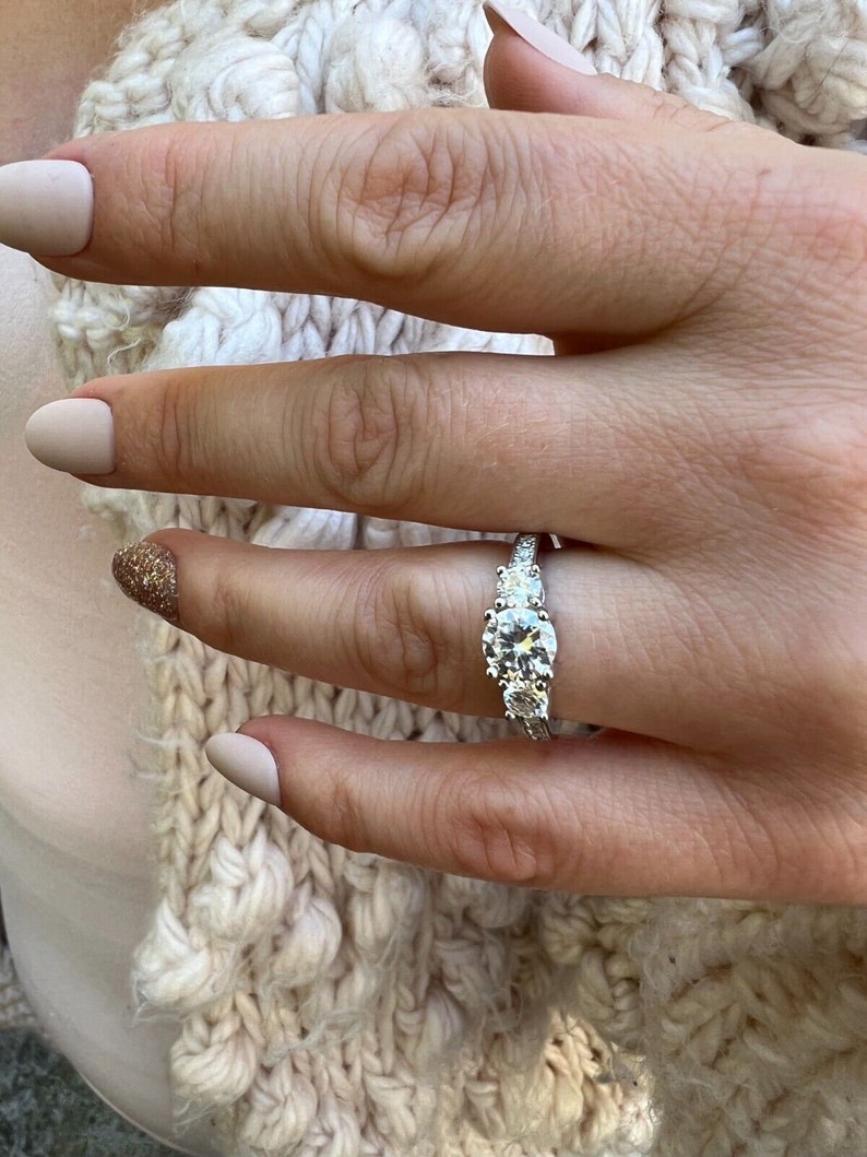 Three Stone Engagement Ring - Image 3