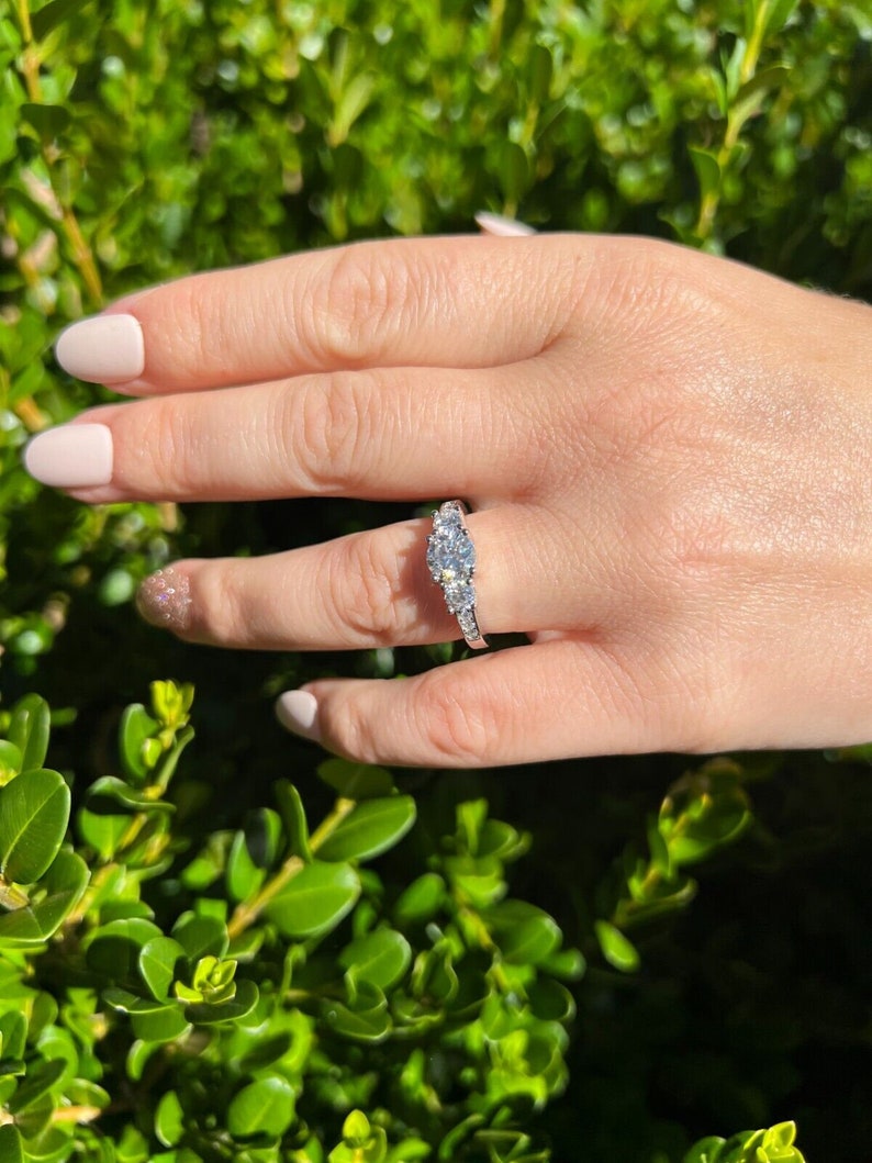 Three Stone Engagement Ring - Image 4